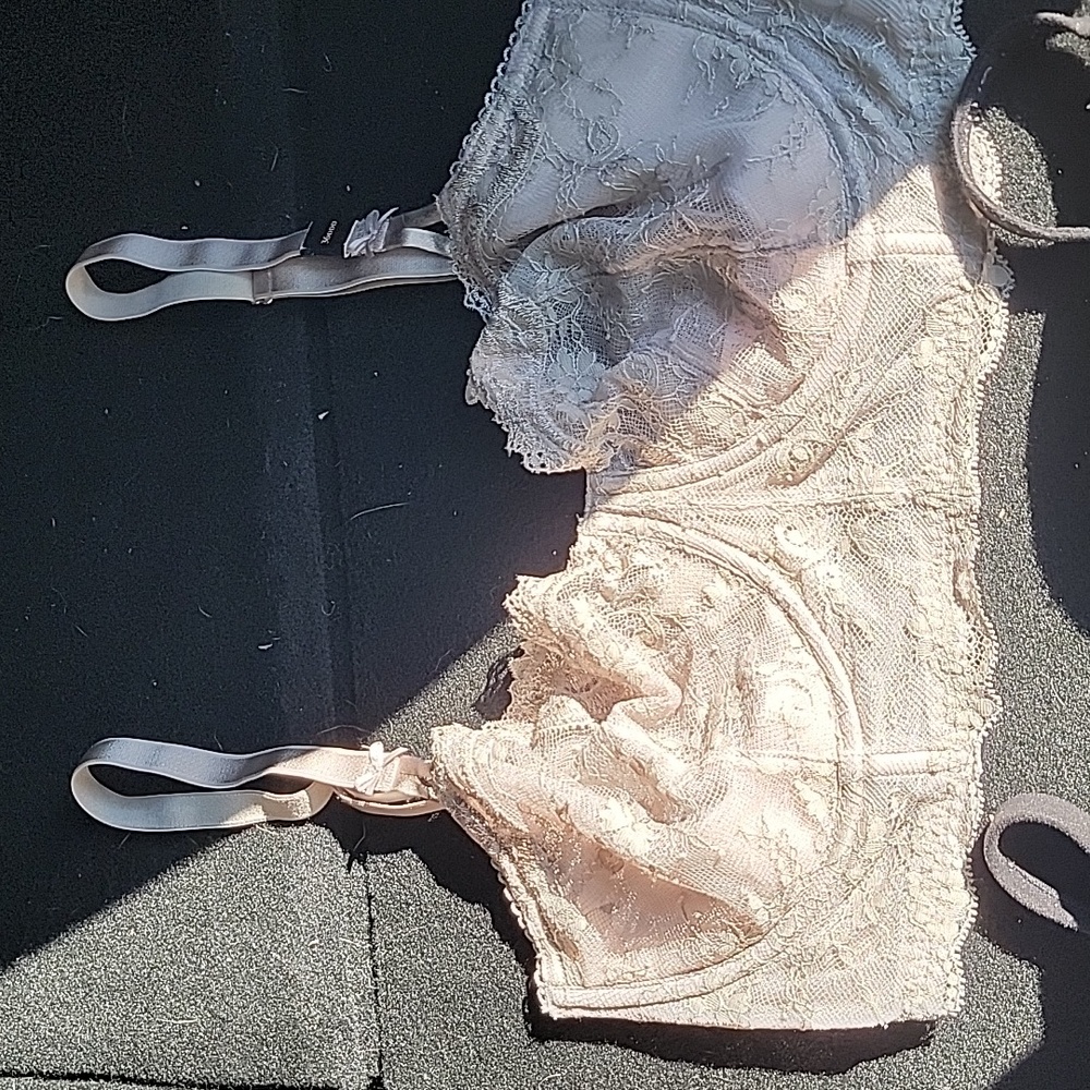 COPY - 36DDD VS BRA BUNDLE - Picture 2 of 8